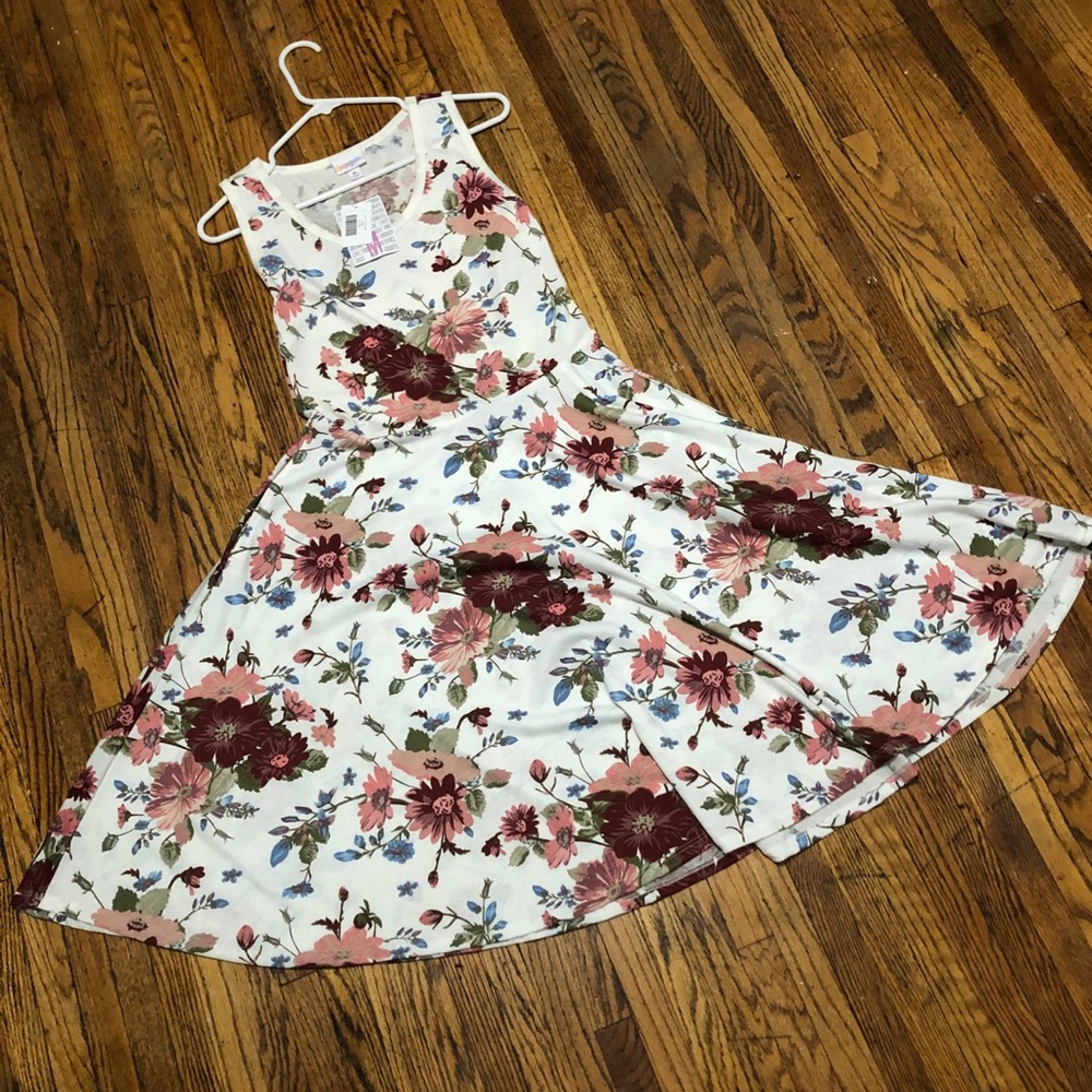 LulaRoe Floral Nicki - medium